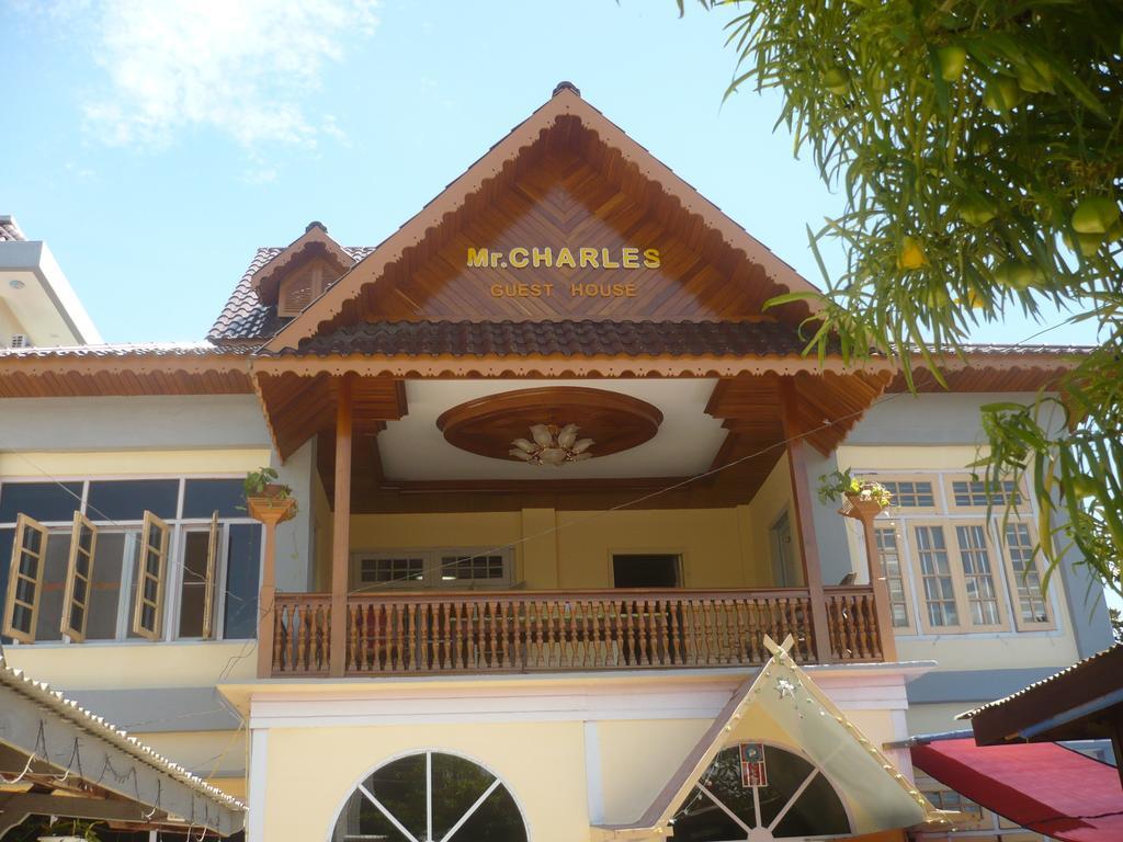 Mr. Charles Guest House Hsipaw Room photo