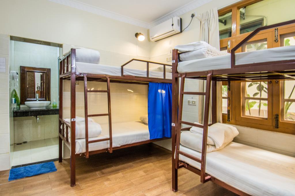 Mr. Charles Guest House Hsipaw Exterior photo